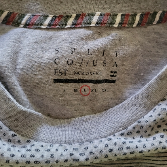 MENS Split | Tshirt - Picture 3 of 4